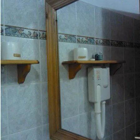 Pensionat Menta Karpenísion